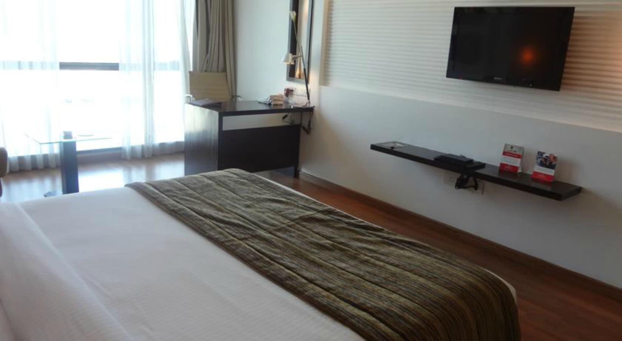 Ramada By Wyndham Navi Mumbai Ξενοδοχείο Εξωτερικό φωτογραφία