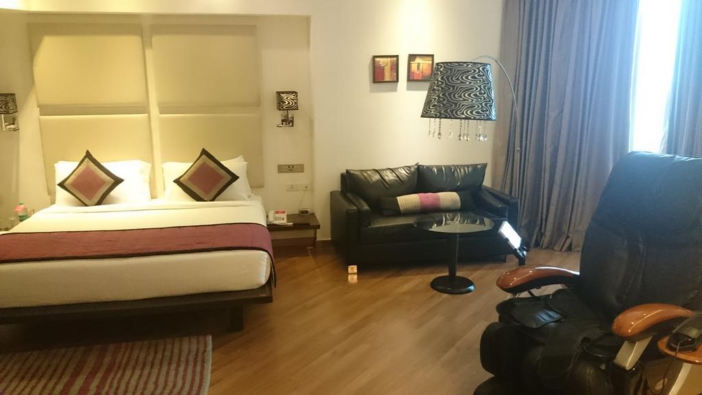 Ramada By Wyndham Navi Mumbai Ξενοδοχείο Εξωτερικό φωτογραφία