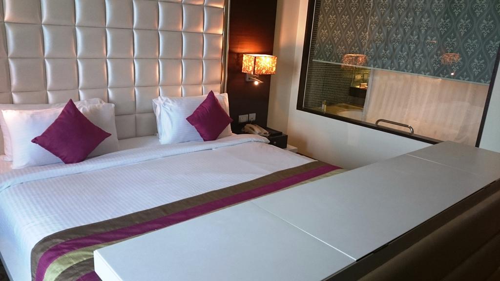 Ramada By Wyndham Navi Mumbai Ξενοδοχείο Εξωτερικό φωτογραφία