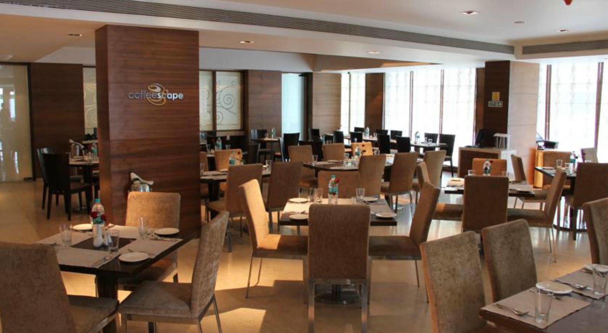 Ramada By Wyndham Navi Mumbai Ξενοδοχείο Εξωτερικό φωτογραφία